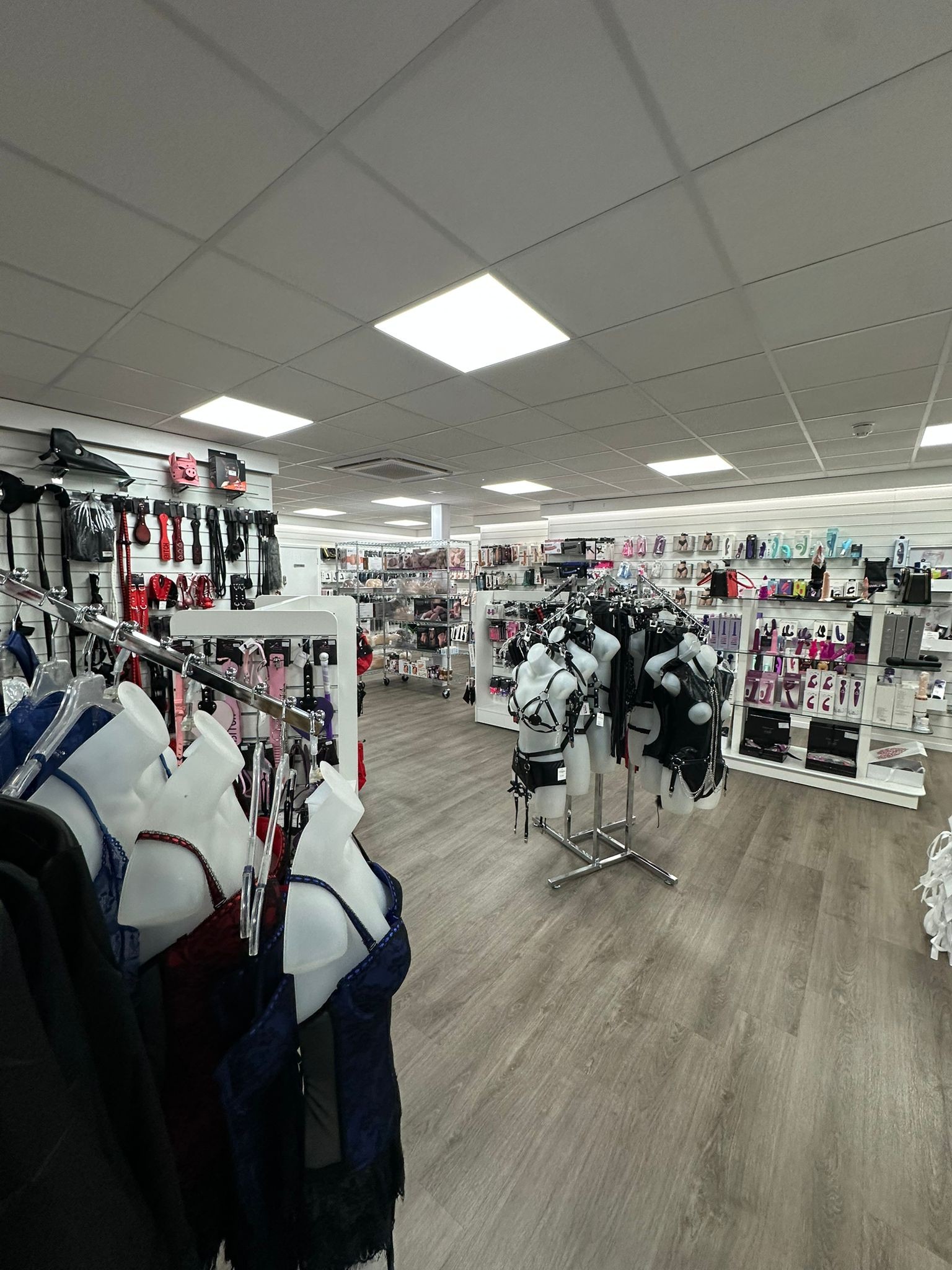 Lighting and in-store layout