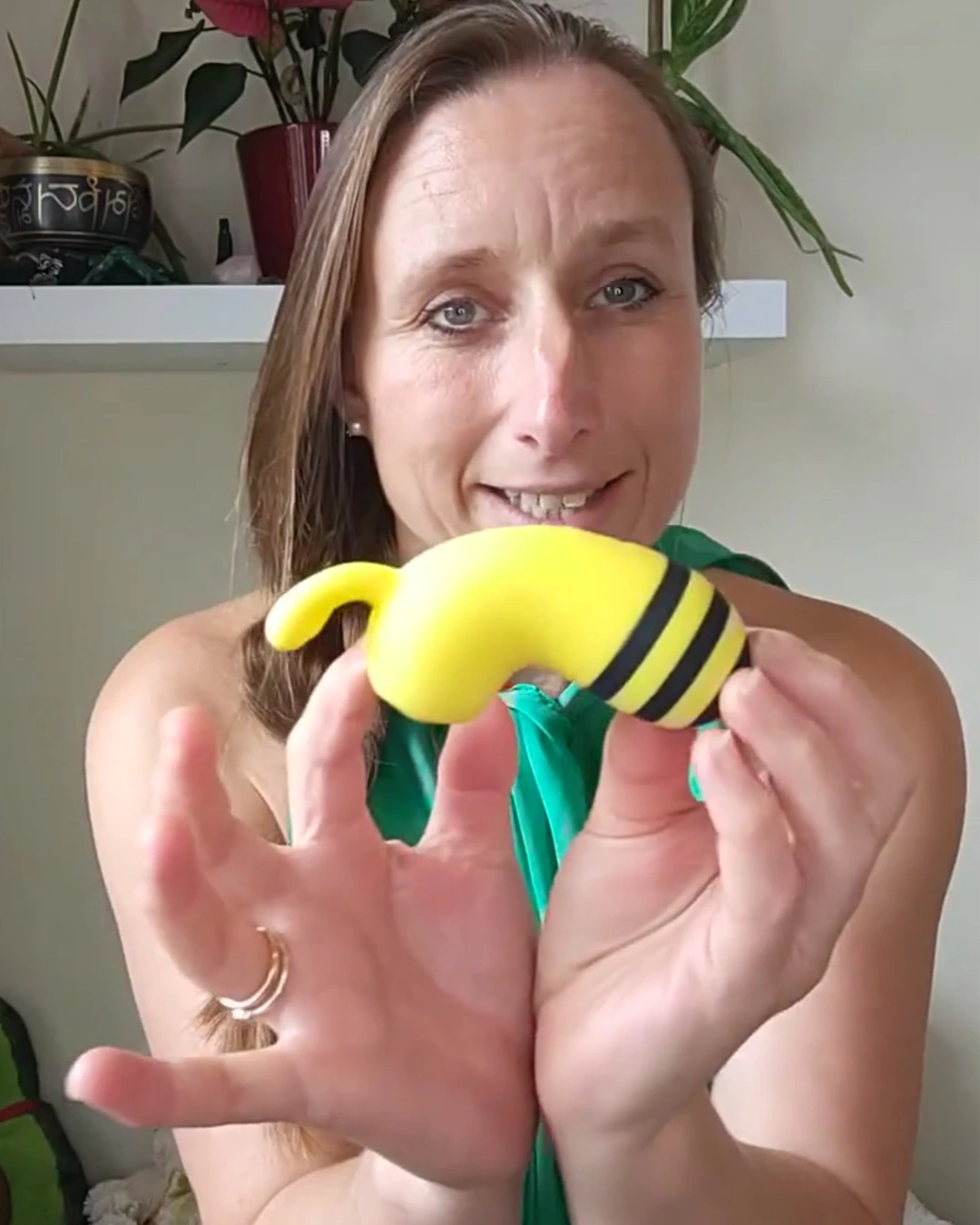 Buzz Vibe Clitoral Massager